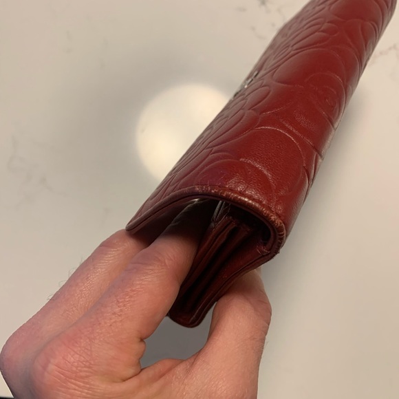 Authentic Chanel Camellia Long Wallet - Picture 12 of 12
